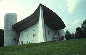 corbusier_notreext.jpg (13740 bytes)