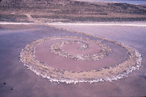 smithson_spiral.jpg (24163 bytes)