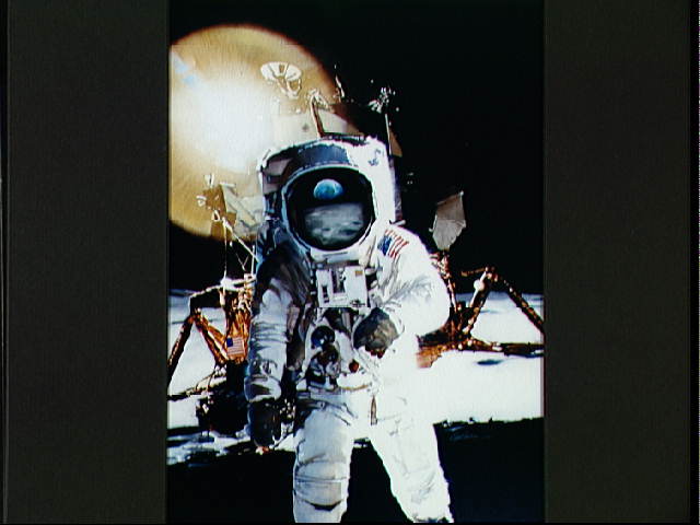 Earthrise in visor