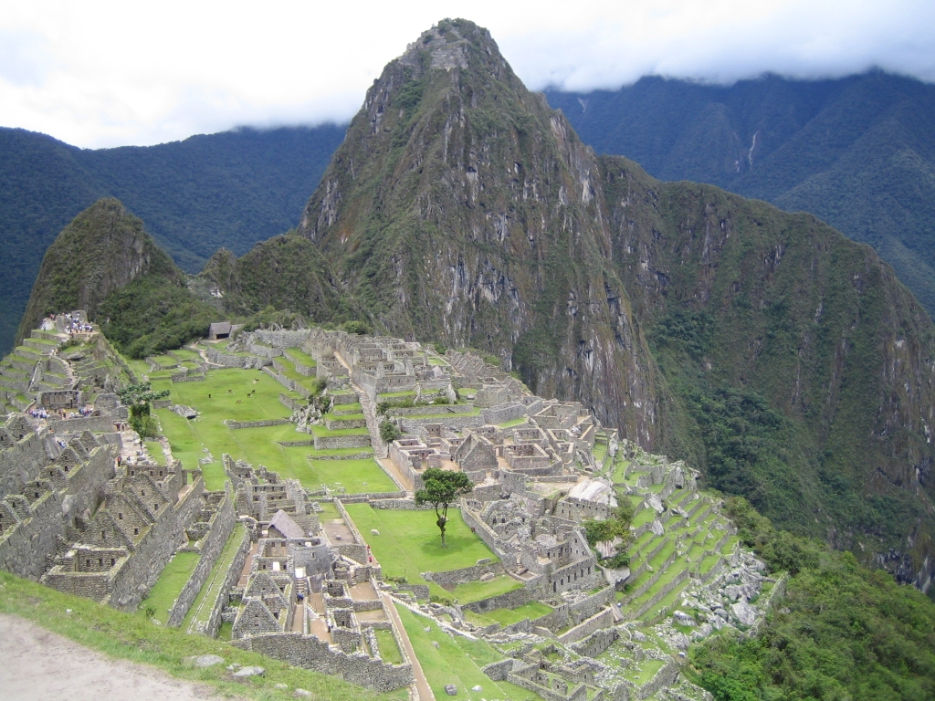 مدينه السحاب - البيرو Machu_Picchu