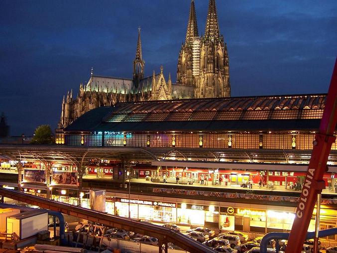 Train station and Cathedral in Cologne