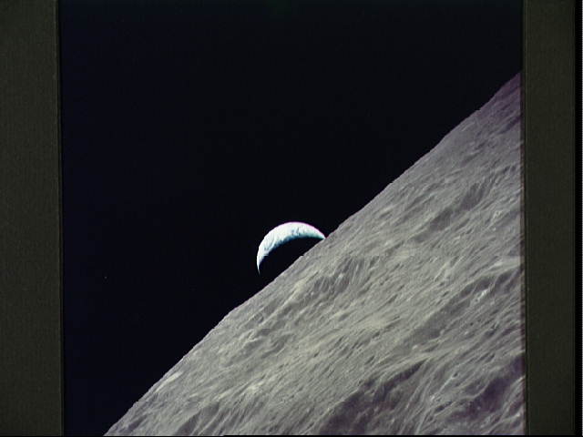 Cresent Earthrise